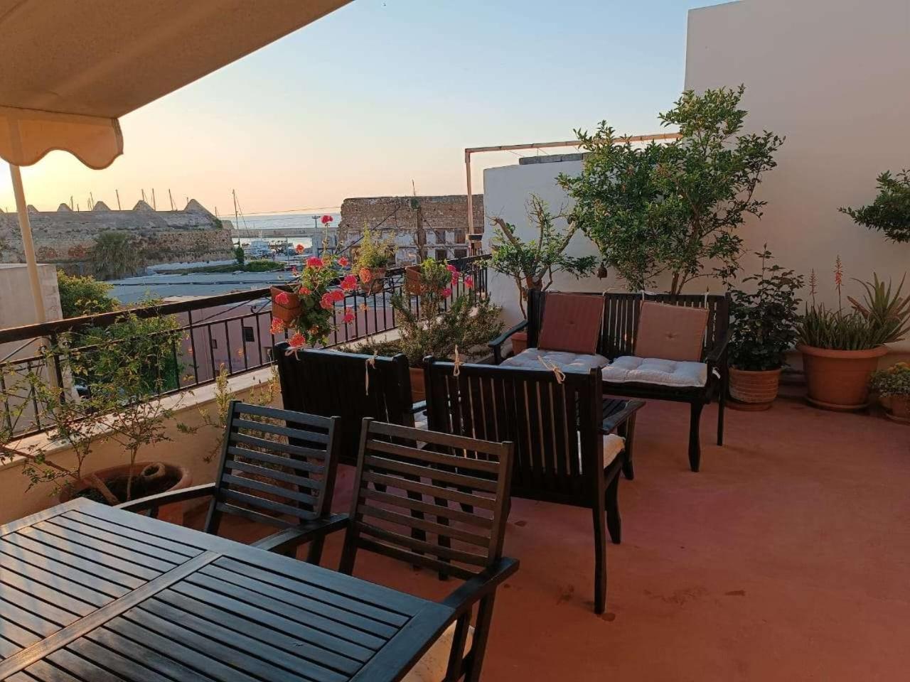 Ferienwohnung Rayon De Soleil Chania  Exterior foto