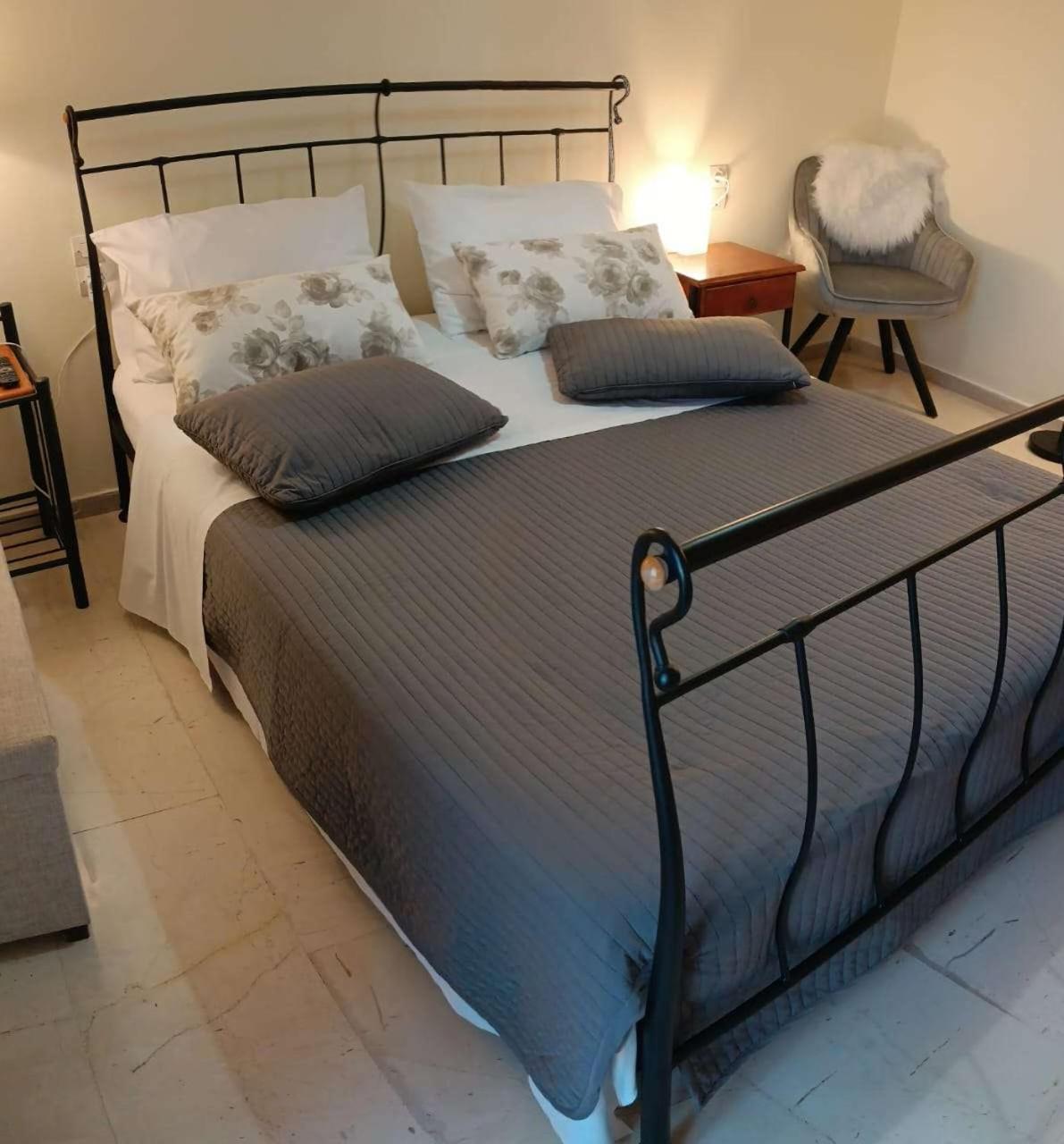 Ferienwohnung Rayon De Soleil Chania  Exterior foto